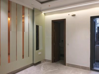 Bedroom Image of 1800 Sq.ft 3 BHK Builder Floor for sale in Vikaspuri New Delhi for Rs. 32000000