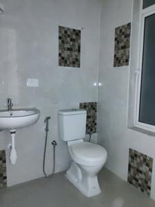 Common Bathroom Image of 464 Sq.ft 1 BHK Apartment / Flat for sale in Mahindra Happinest Kalyan, Bhiwandi Thane for Rs. 3950000