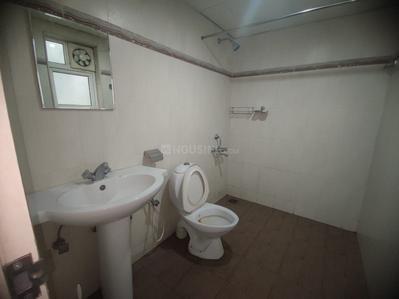 Bathroom Image of 1938 Sq.ft 3 BHK Apartment / Flat for rent in Prestige Kensington Gardens, Jalahalli Bengaluru for Rs. 49000