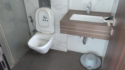Image of 925 Sq.ft 2 BHK Apartment / Flat for sale in Piramal Revanta Tower 1, Mulund West, Mumbai for Rs. 20000000