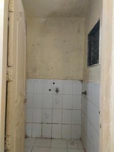 Common Bathroom One Image of 370 Sq.ft 1 BHK Apartment / Flat for sale in Saptarshi Towers, Kandivali West Mumbai for Rs. 7400000