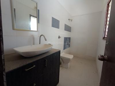 Bathroom Image of 1800 Sq.ft 4 BHK Villa for sale in Bhayli Vadodara for Rs. 15500000