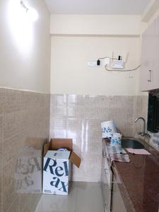 Kitchen Image of 600 Sq.ft 1 BHK Apartment / Flat for rent in Bharat Vihar New Delhi for Rs. 19000
