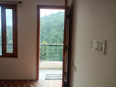 Living Room Image of 980 Sq.ft 1 BHK Apartment / Flat for rent in Tutikandi Shimla for Rs. 15000