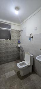 Bathroom Image of 600 Sq.ft 1 BHK Builder Floor for rent in Palam Vihar Gurgaon for Rs. 22000