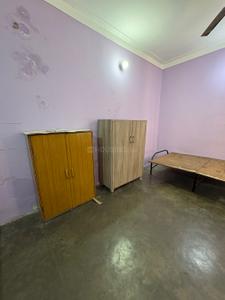 Bedroom Image of 150 Sq.ft 1 RK Studio for rent in GTB Nagar New Delhi for Rs. 9500