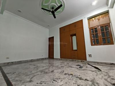 Bedroom Image of 2200 Sq.ft 3 BHK Builder Floor for rent in Sector 48 Noida for Rs. 35000
