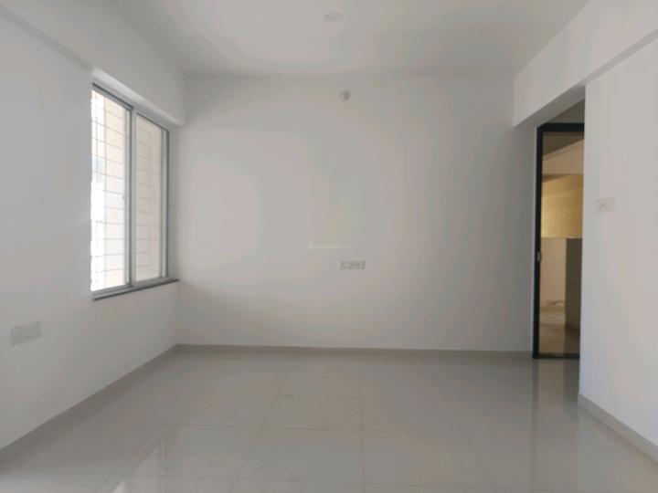 38 Park Majestique Phase V Main Image 1