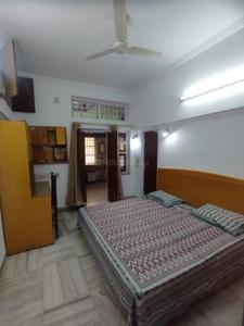 Bedroom Image of 1800 Sq.ft 2 BHK Builder Floor for rent in Safdarjung Enclave New Delhi for Rs. 75000