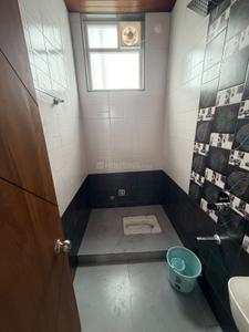 Bathroom Image of 1200 Sq.ft 2 BHK Builder Floor for rent in Green Amaltas Castle, Kachana Raipur for Rs. 16000