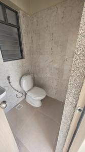 Bathroom Image of 460 Sq.ft 1 BHK Apartment / Flat for rent in Kumar Parc Residences, Hadapsar Pune for Rs. 24000