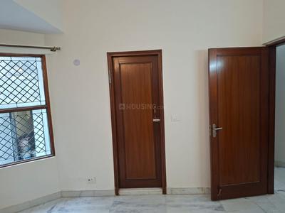 Bedroom Image of 1800 Sq.ft 3 BHK Builder Floor for rent in Uday Park New Delhi for Rs. 90000