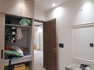 Bedroom Image of 900 Sq.ft 3 BHK Builder Floor for sale in Paschim Vihar New Delhi for Rs. 19000000
