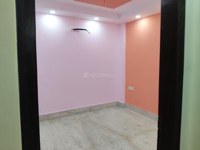 Bedroom Image of 850 Sq.ft 2 BHK Builder Floor for rent in Preet Vihar New Delhi for Rs. 21000