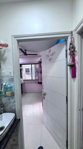 Bathroom Image of 811 Sq.ft 2 BHK Apartment / Flat for sale in Udhna Surat for Rs. 2400000