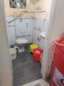 Bathroom Image of Paying guest  in Andheri West, Mumbai