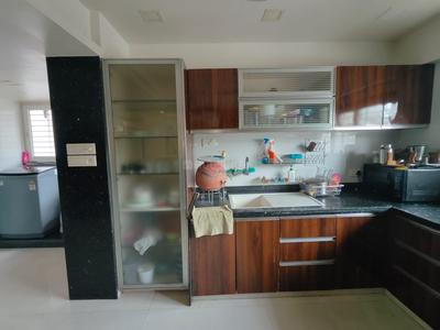 Kitchen Image of 3151 Sq.ft 5 BHK Apartment / Flat for sale in Sheladia Pushkar Apartments, Bodakdev Ahmedabad for Rs. 30000000
