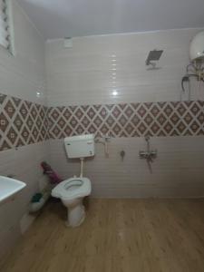 Image of 1650 Sq.ft 4 BHK Independent House for sale in Bodakdev, Ahmedabad for Rs. 30000000