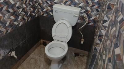 Bathroom Image of 380 Sq.ft 1 RK Apartment / Flat for rent in Keshtopur Kolkata for Rs. 5545