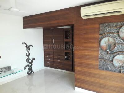 Hall Image of 3500 Sq.ft 4 BHK Apartment / Flat for rent in Wadhwa Vijay Golden Peak, Khar West Mumbai for Rs. 500000