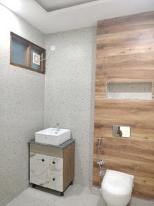 Common Bathroom Image of 1350 Sq.ft 3 BHK Builder Floor for sale in Puri Kohinoor Faridabad, Sector 89 Faridabad for Rs. 16000000