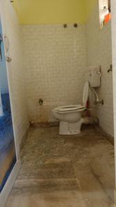 Bathroom Image of 450 Sq.ft 1 BHK Apartment / Flat for rent in Paschim Putiary Kolkata for Rs. 6500
