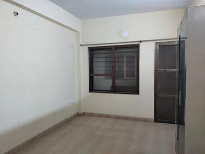 Bedroom Image of 1450 Sq.ft 3 BHK Apartment / Flat for rent in Vaibhav The Palace, Chitaipur Varanasi for Rs. 22000