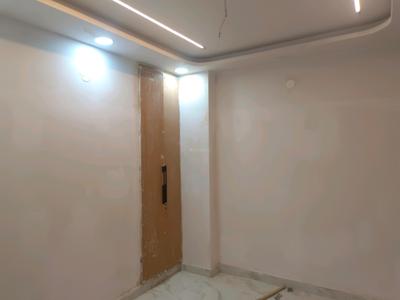 Bedroom Image of 600 Sq.ft 2 BHK Builder Floor for sale in Mahavir Enclave New Delhi for Rs. 6200000