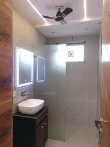 Common Bathroom Image of 2403 Sq.ft 4 BHK Builder Floor for sale in Puri Aman Villas, Sector 89 Faridabad for Rs. 25000000