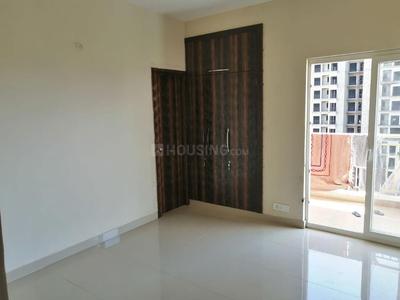Bedroom Image of 1528 Sq.ft 3 BHK Apartment / Flat for rent in RG Luxury, Noida Extension Greater Noida for Rs. 19000