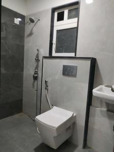 Common Bathroom Image of 950 Sq.ft 2 BHK Apartment / Flat for sale in Nicco Residency, Andheri East Mumbai for Rs. 22500000