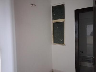 Servant Room Image of 1775 Sq.ft 3 BHK Apartment / Flat for sale in Amrapali Platinum, Sector 120 Noida for Rs. 15500080