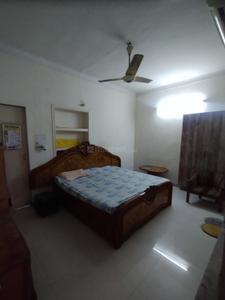 Bedroom Image of 1400 Sq.ft 3.5 BHK Builder Floor for rent in Green Park New Delhi for Rs. 85000