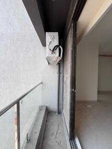 Balcony Image of 950 Sq.ft 2 BHK Apartment / Flat for sale in Unique Vistas, Thane West Thane for Rs. 17000000