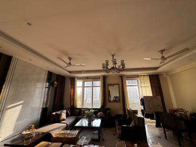Living Room Image of 2463 Sq.ft 3 BHK Apartment / Flat for sale in Central Park Resorts, Sector 48 Gurgaon for Rs. 75000000