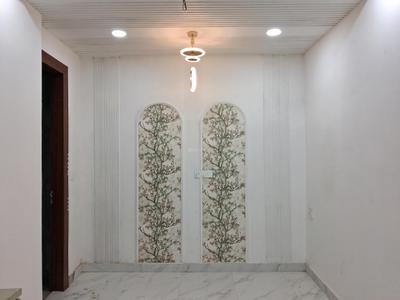 Living Room Image of 1450 Sq.ft 3 BHK Apartment / Flat for sale in Capital Metro Height, Sector 72 Noida for Rs. 5300000