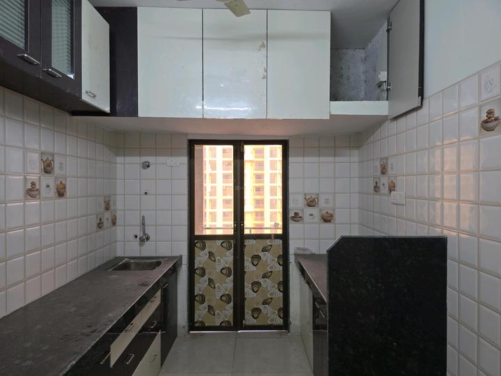 Shantee Sterling Heights Main Image 1