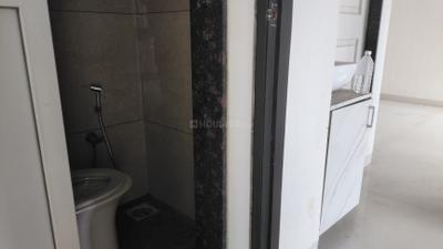 Bathroom Image of 750 Sq.ft 1 BHK Apartment / Flat for rent in Niharika Absolute, Kharghar Navi Mumbai for Rs. 24000