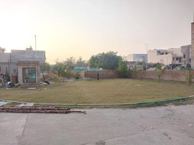 Image of 1972 Sq.ft 3 BHK Apartment / Flat for sale in Jaypee Kensington Heights, Sector 133, Noida for Rs. 18500000