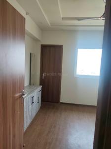 Bedroom Image of 2100 Sq.ft 3 BHK Apartment / Flat for rent in Experion Capital, Gomti Nagar Lucknow for Rs. 80000