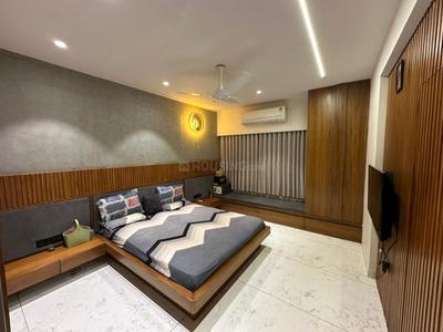 Bedroom Image of 2508 Sq.ft 3 BHK Builder Floor for rent in Chandkheda Ahmedabad for Rs. 35000