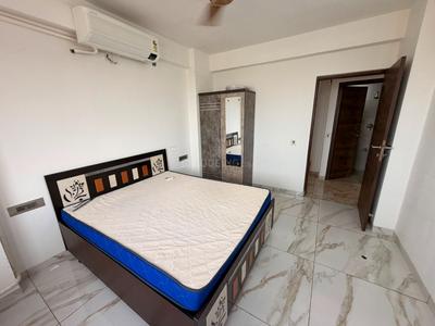 Bedroom Image of 1305 Sq.ft 2 BHK Apartment / Flat for rent in Swagat Queens Land, Sargasan Gandhinagar for Rs. 27000
