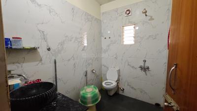 Bathroom Image of 1525 Sq.ft 3 BHK Apartment / Flat for sale in Naktala Kolkata for Rs. 10500000