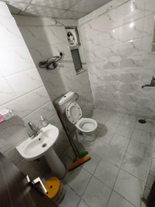 Bathroom Image of 1350 Sq.ft 3 BHK Apartment / Flat for sale in Panchsheel Greens 2, Noida Extension Greater Noida for Rs. 10300000