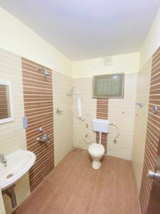Bathroom Image of 1750 Sq.ft 3 BHK Apartment / Flat for rent in Kadubeesanahalli Bengaluru for Rs. 65000