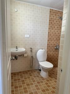 Bathroom Image of 1445 Sq.ft 3 BHK Apartment / Flat for rent in Confident Althena, Menamkulam Thiruvananthapuram for Rs. 29000