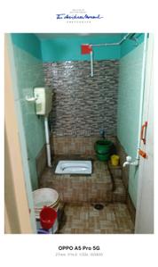 Bathroom Image of 1550 Sq.ft 4 BHK Apartment / Flat for sale in Garfa Kolkata for Rs. 6000000