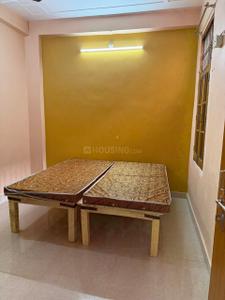 Bedroom Image of 1200 Sq.ft 2 BHK Builder Floor for rent in Kamta Lucknow for Rs. 16500