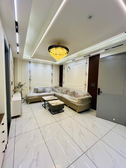 Dream Home Luxury Floors Main Image 1