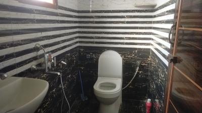 Bathroom Image of 700 Sq.ft 1 BHK Builder Floor for rent in Horamavu Bengaluru for Rs. 16000